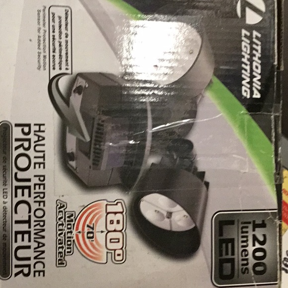 Lithonia Lighting 180 % Motion Activated - Picture 1 of 3